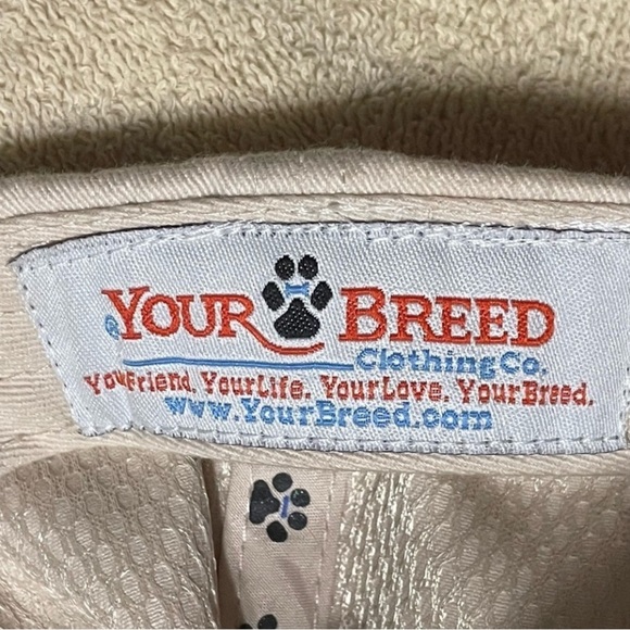 Your Breed Cap w/Embroidered Chesapeake Retriever on Front/Side Zippered Pocket - Picture 3 of 12